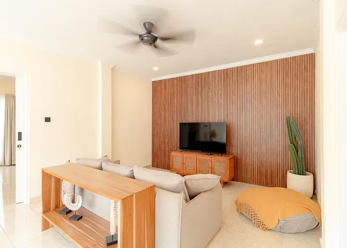 Beautifully Renovated 3 Private Ensuites * Canggu