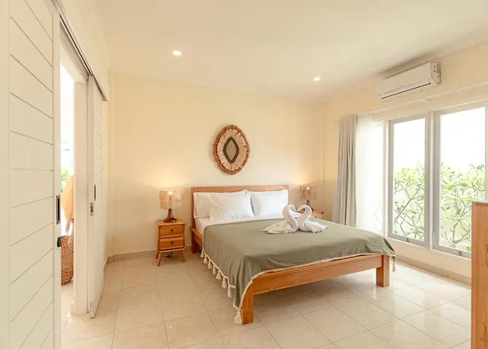 Beautifully Renovated 3 Private Ensuites *