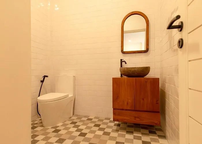 Vakantiehuis Beautifully Renovated 3 Private Ensuites *