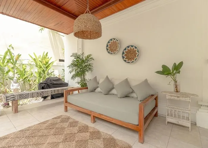 Beautifully Renovated 3 Private Ensuites Canggu