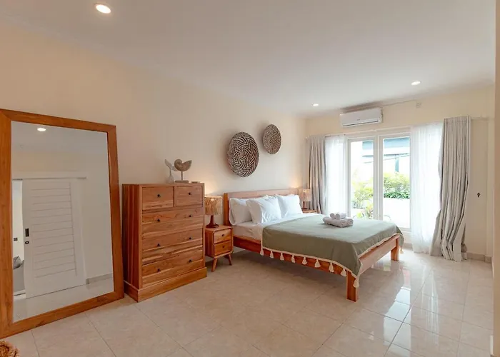 Beautifully Renovated 3 Private Ensuites