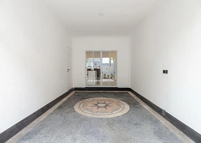 Vakantiehuis Beautifully Renovated 3 Private Ensuites